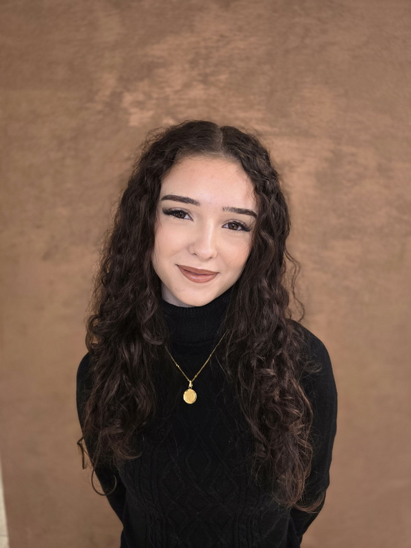 Elma — Hairstylistin und Kosmetische Pediküre